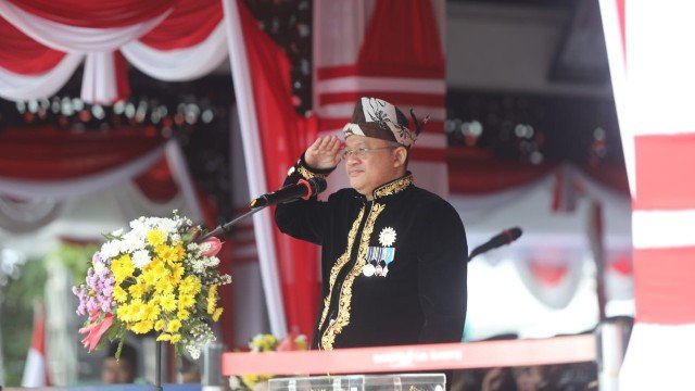 Pj Bupati Sampang menjadi Inspektur Upacara HUR RI ke 79