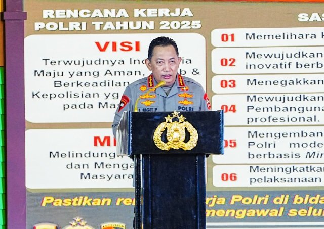 Tutup Rakernis SSDM dan Slog, Kapolri Tegaskan Dukung Program Pemerintah