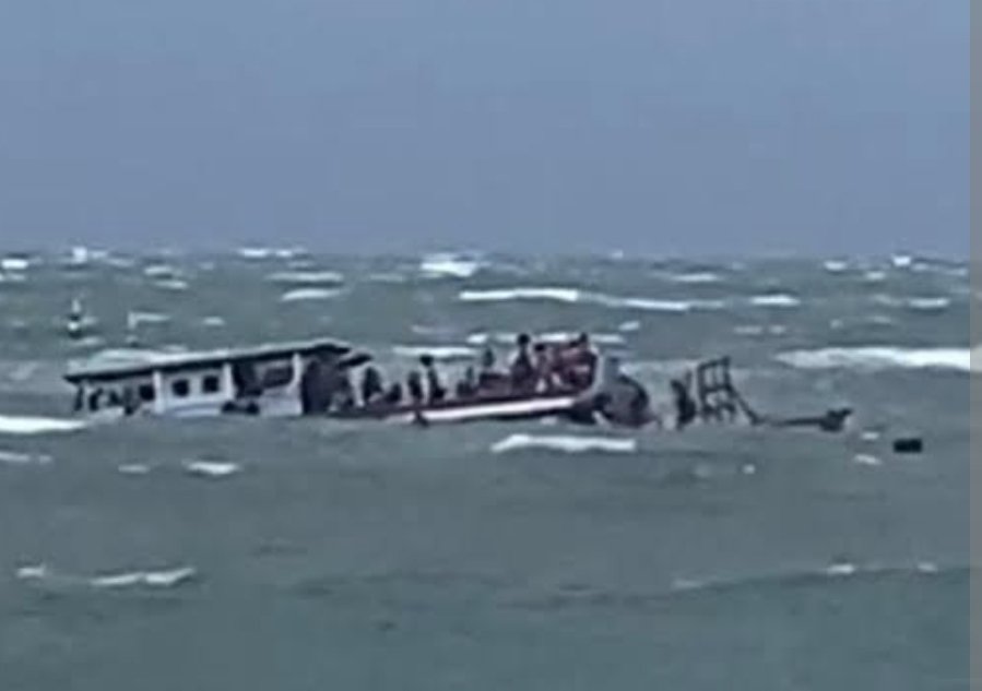 Kapal Tiga Putra Karam di Perairan Bengkulu